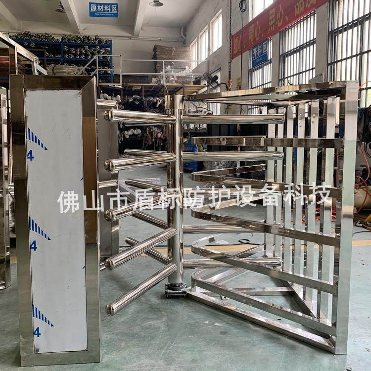 公园入口人行十字栅栏杆不锈钢转闸 半高单向门 防止逆单向通道门