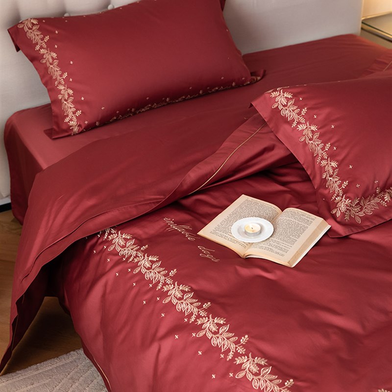 高端欧式风浪漫婚庆100支全棉四件套大红色刺绣结婚被套床上用品