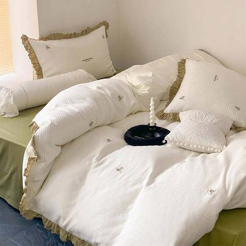 经典元素经典条纹肌理感纯棉面料刺绣款提花家用款四件套