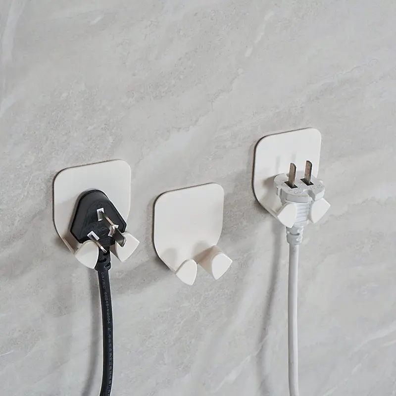 电源插头支架挂钩厨房墙壁强力粘贴电器插头创意收纳挂钩粘钩