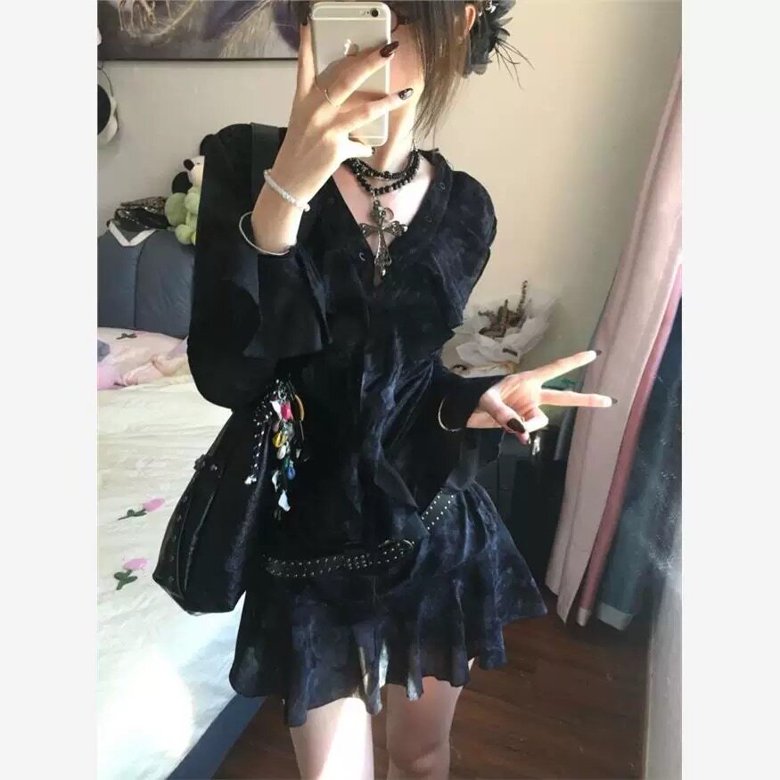 辣妹复古荷叶边黑色连衣裙女早春连衣裙