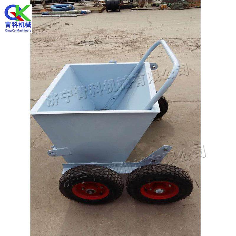 小型手推式草坪充砂机 人造草坪填充机 滚轮传动草坪填充设备