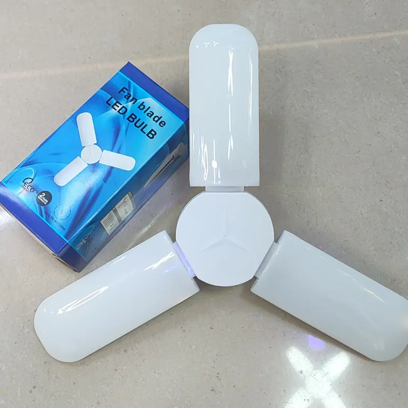 新款led折叠灯泡e27螺口可折叠叶子灯超亮三叶四叶五叶节能球泡灯