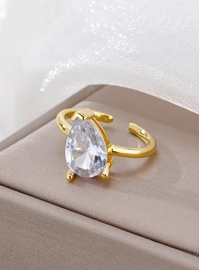 新品！水滴戒指新款精致彗星形状复古简约锆石戒指钻石浪漫