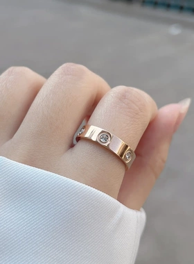 ins冷淡风全钻戒指女小众设计感钛钢不掉侣对戒简约素圈指环