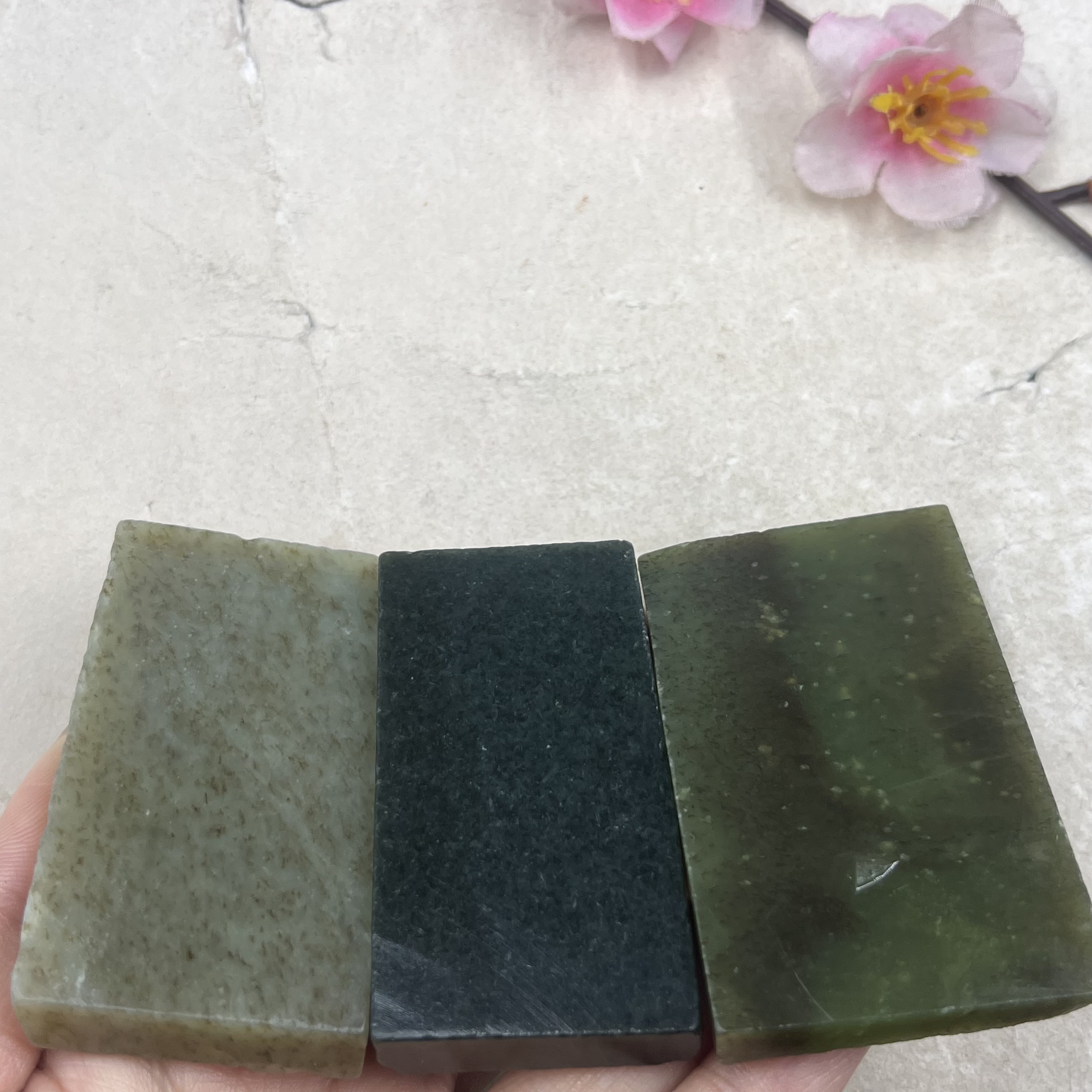 3件价新疆和田玉糖青玉且末牌子边角料玉石料下脚料DIY吊坠包邮t