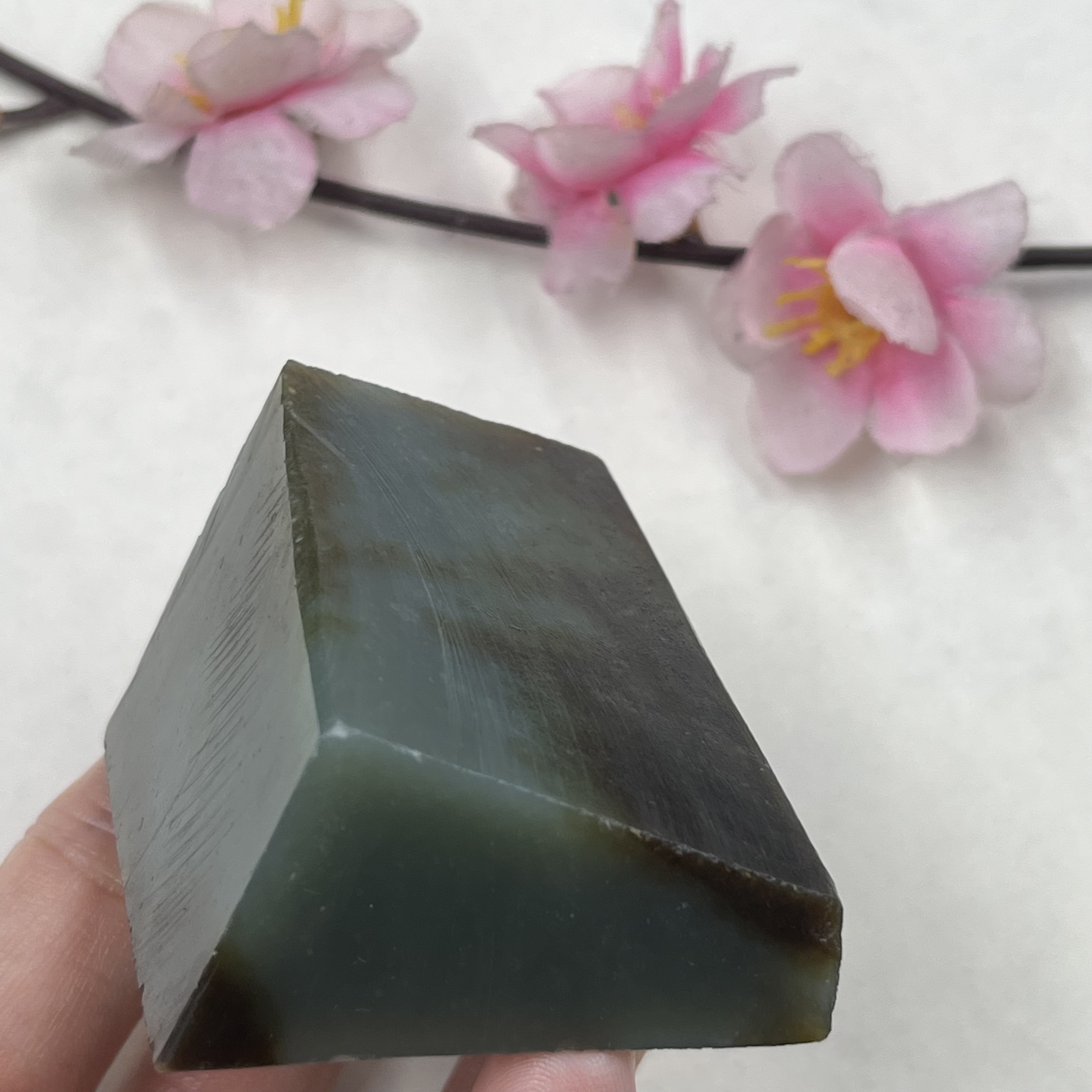新疆和田玉糖青玉且末手把件边角料玉石料标本料毛料包邮127克t