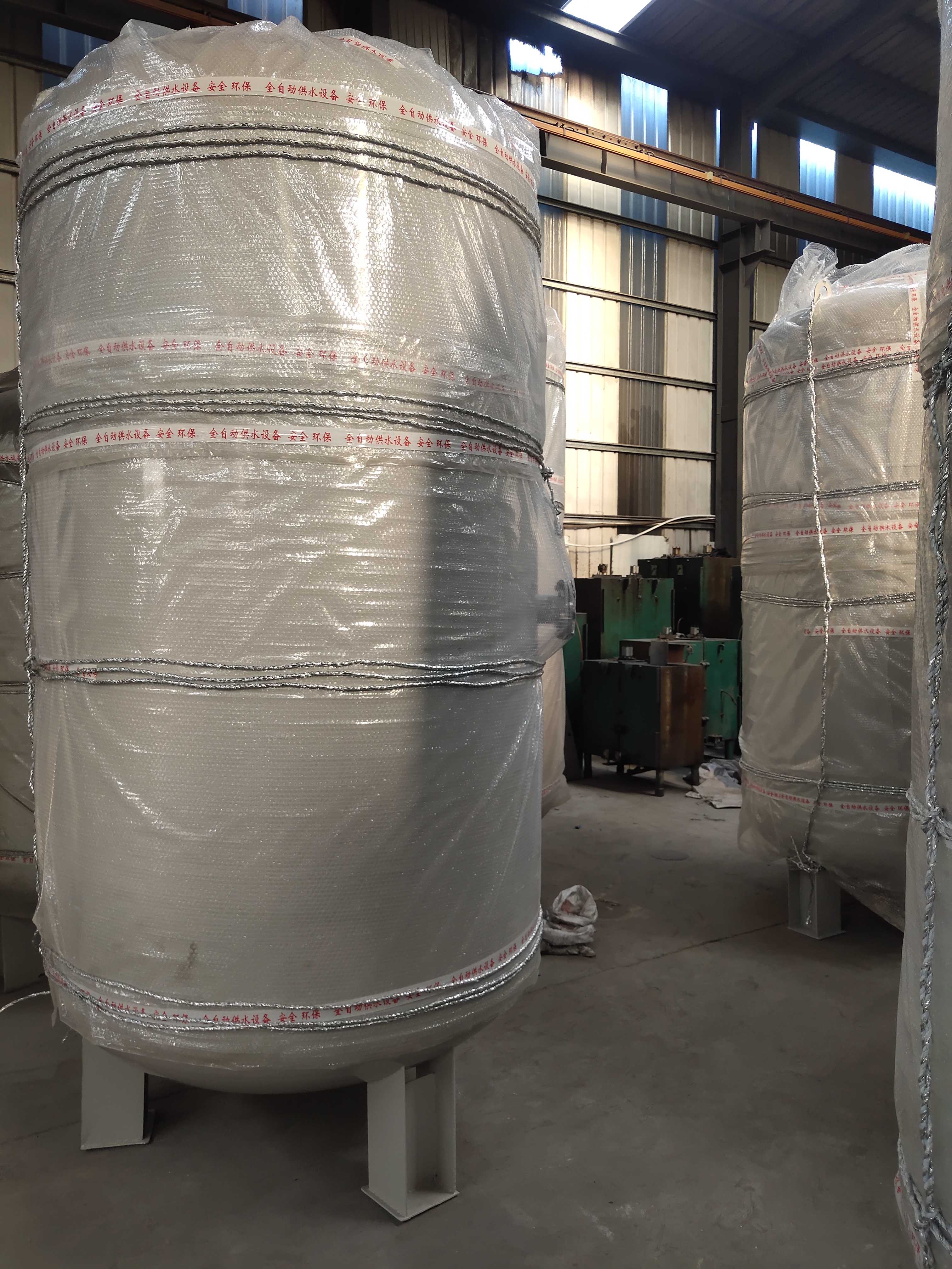 养殖户工厂用大型储水增压力罐全自动控制水泵启动用水稳压加压罐