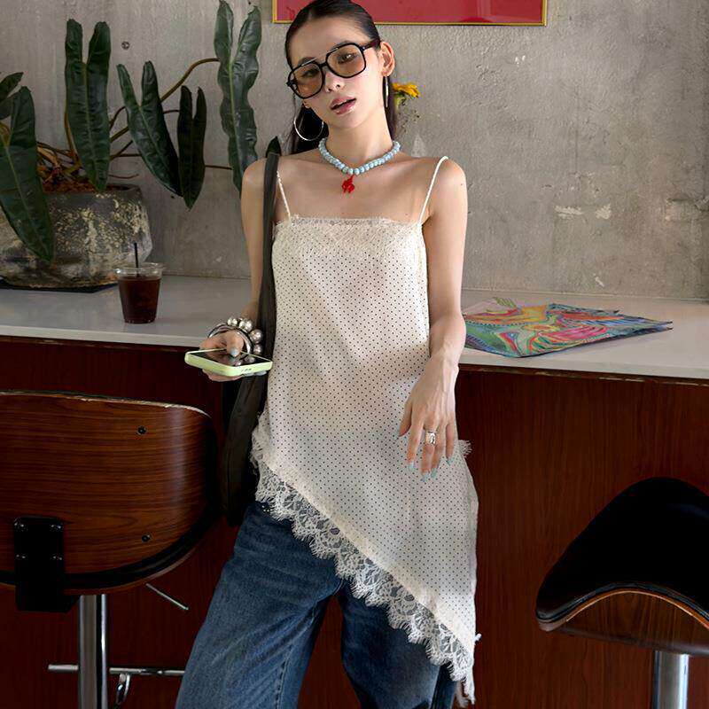 「 3.9 春夏新品 」 不规则蕾丝花边背心吊带叠穿 26C086