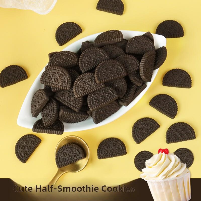 黑色半块饼干烤蛋糕装饰与连续冰装饰大圆迷你小奥地利冰淇淋插入