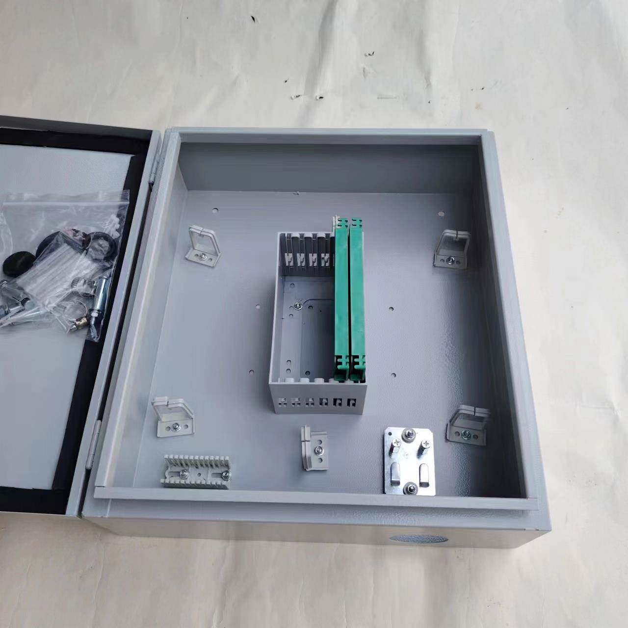 24芯直融箱48芯皮线光缆对溶箱72芯光纤直熔箱96芯分纤箱144芯箱