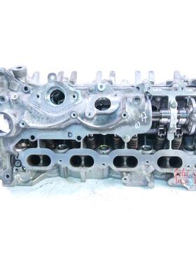 适用奔驰282A200B200A180CLA180CLA200汽缸盖气门室盖