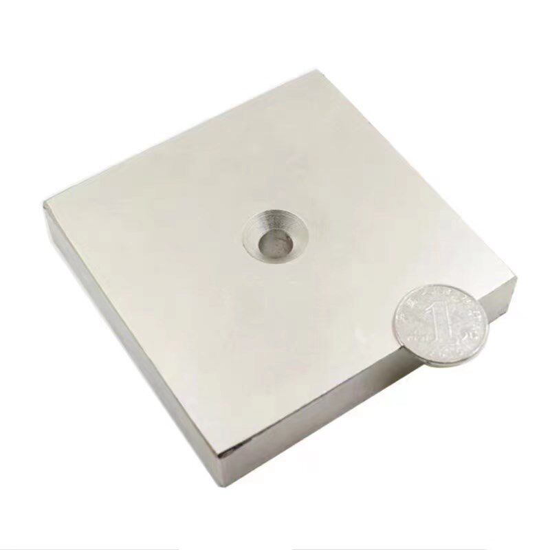 强磁100x100x25mm带孔 钕铁硼强力磁铁磁钢强 正方形100*100*25mm