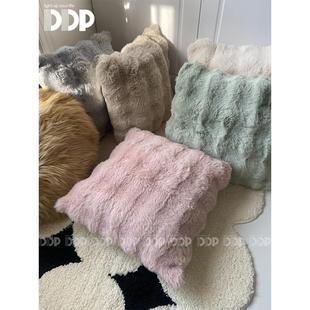 DDP手工轻奢莫兰迪立体毛绒抱枕靠垫靠腰卧室客厅车载办公室机洗