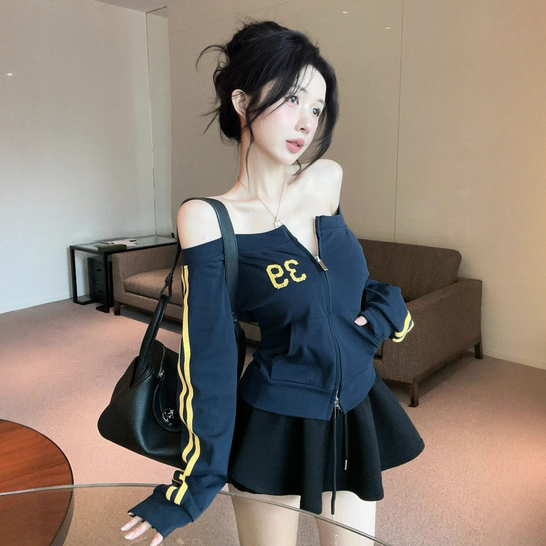 美式辣妹一字肩双拉链长袖女设计感两条杠露肩外套小众修身上