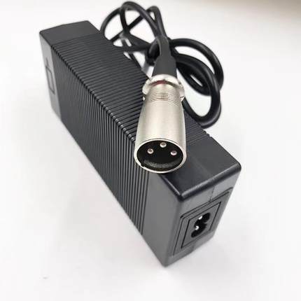 29.4V英洛华电动轮椅车专用锂电池通用充电器配件24V12AH/20AH