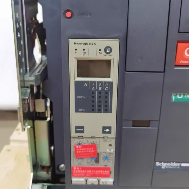 MT1 0H2 3P D2/O MIC ONF.0A 5.0A 800A 100A智能型框架0万能式断