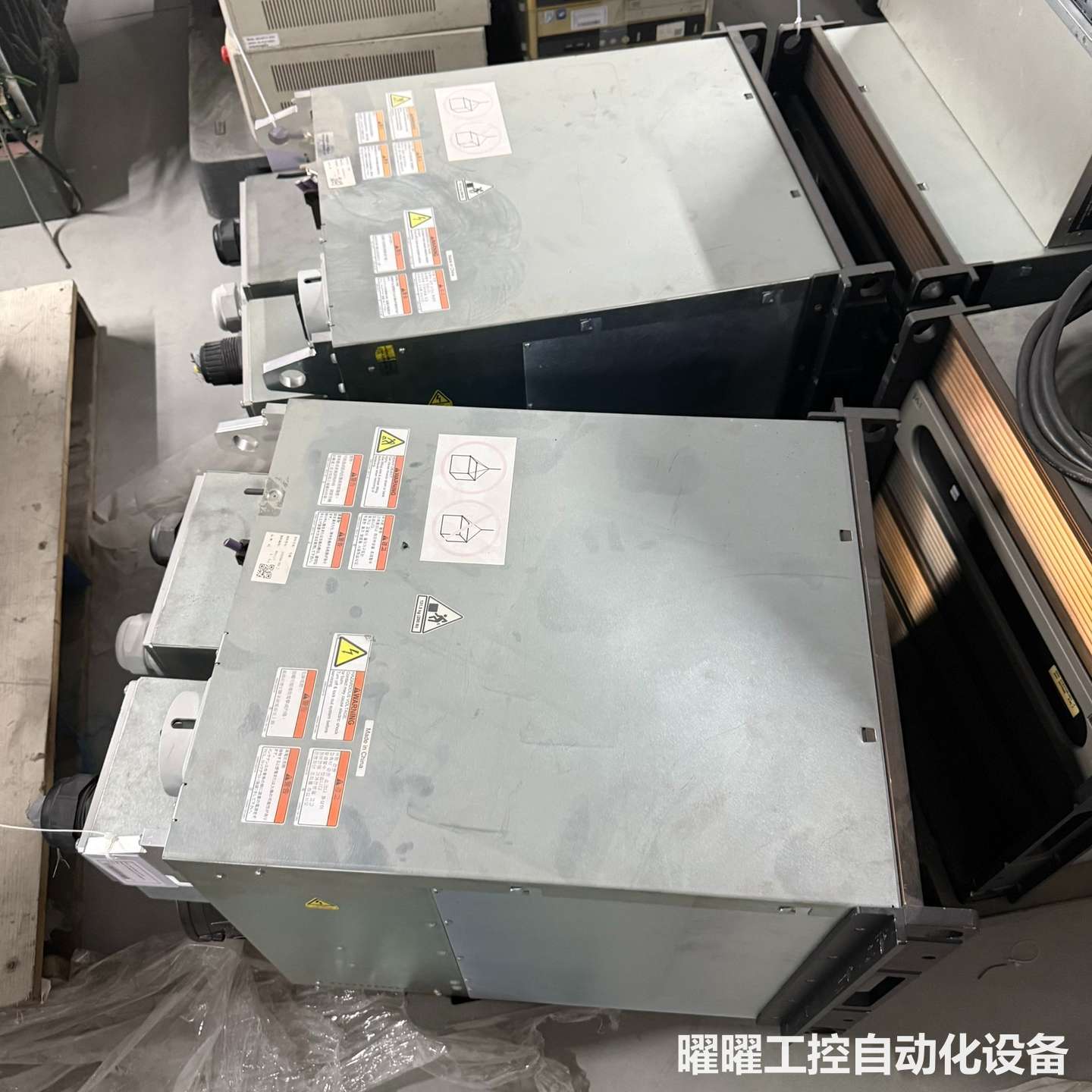 Advanced Energy 3152700-301 J半