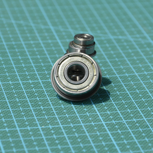 外圈带挡边 带法兰轴承MF105 MF128 MF106  MF85 MF83 MF63