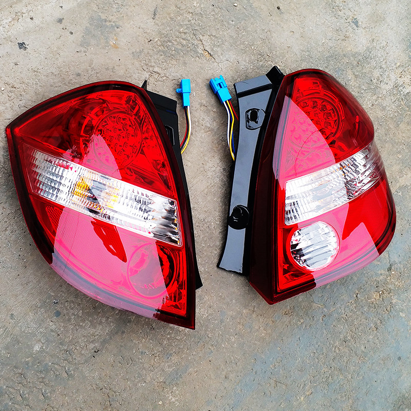 比德文M6宝路达DS5雷丁D50 D70汉唐后尾灯电动汽车轿车后尾灯大灯