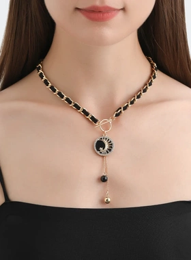 欧美饰品 缠绕绒布黑色爱心贝母项链女 冷淡风锁骨链流苏项饰