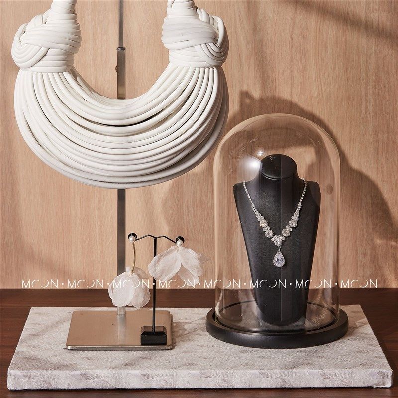 MOON慕空间轻奢样板房衣帽间女士梳妆台摆件软装饰品白色包包道具,家居饰品,家饰软装搭配套装,淘宝优惠券,粉丝福利购,淘宝优惠卷