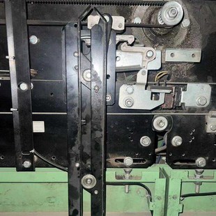 左开右开 易升门机构门锁 迅达电梯门刀S80L货梯 V30轿门门刀组件
