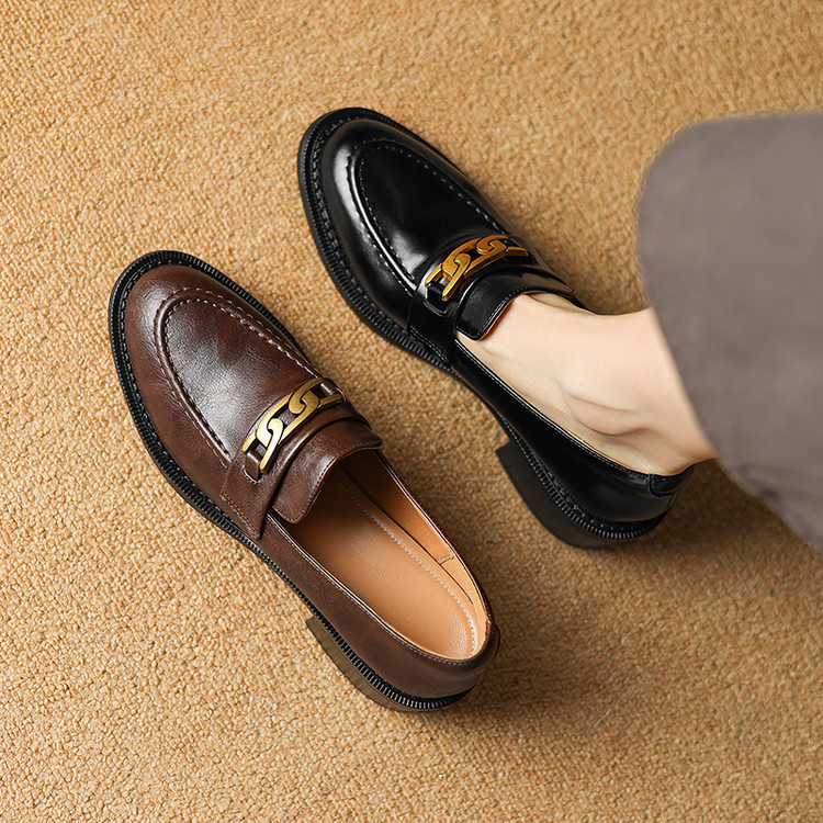 牛皮金属扣件深口粗跟百搭一脚蹬乐福鞋2025春季舒适复古小皮鞋女