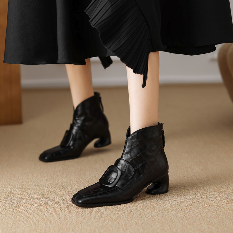 英伦风方头小皮鞋女春秋新款真皮一脚蹬乐福鞋复古方扣中粗跟单鞋