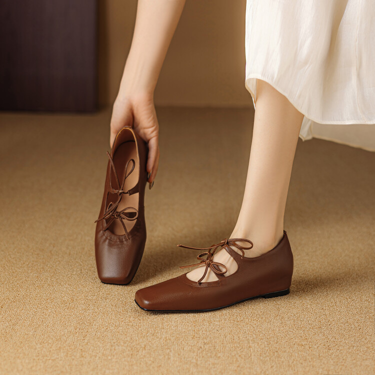 2025早春新款植鞣羊皮系带蝴蝶结方头单鞋浅口内增高坡跟玛丽珍鞋