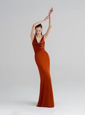 WEPRIVE 30姆米桑蚕丝鱼尾连衣裙晚宴金属配饰长款优雅礼服裙