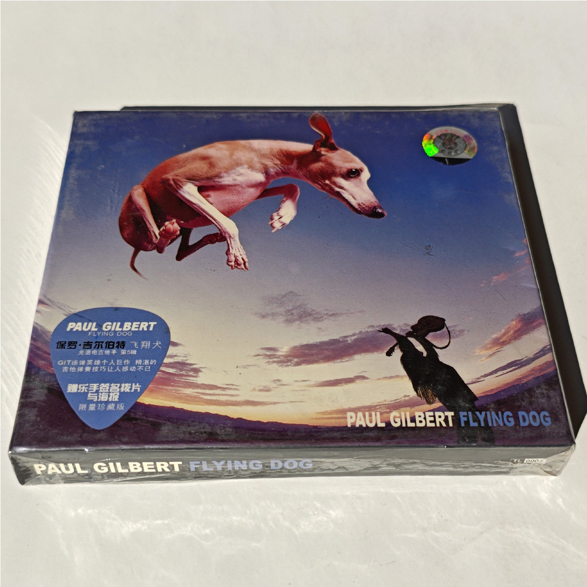 Настоящий мастер игры на гитаре Пол Гилберт Paul Gilbert Flying dog CD