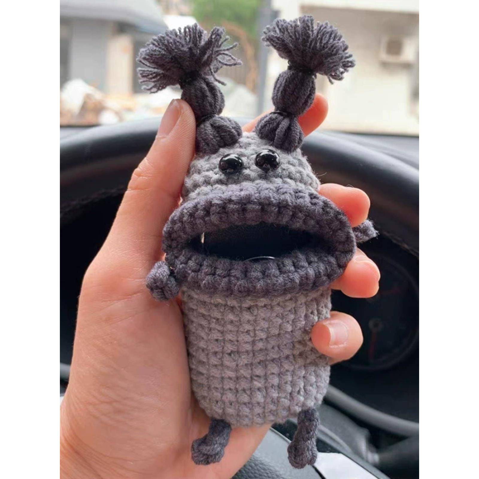 汽车钥匙套小众创意腊肠嘴可爱卡通毛线汽车挂件车钥匙保护套女