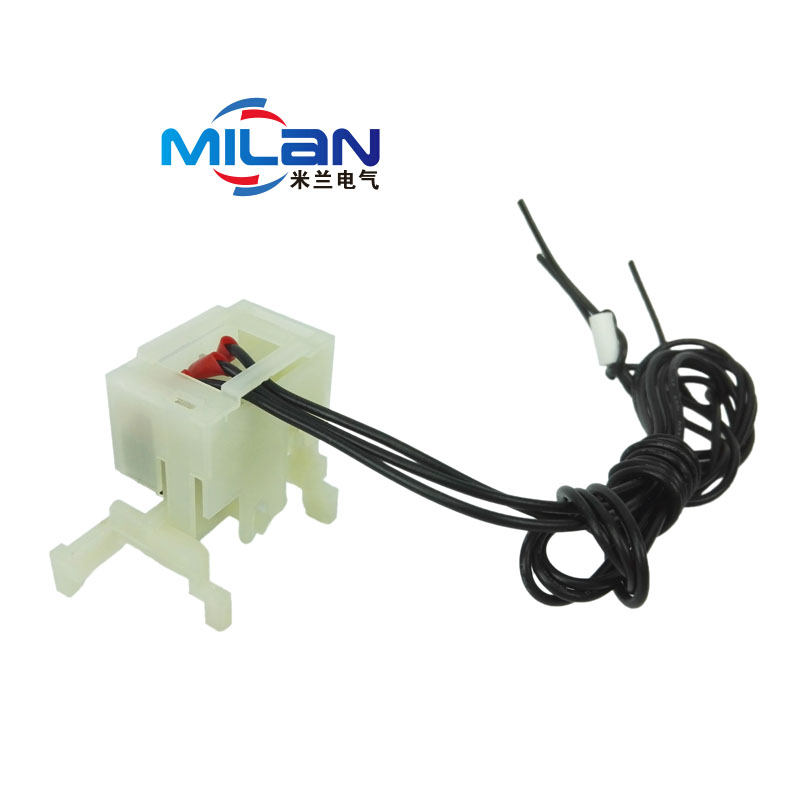 RM1LE NM1LE CM1LE CDM1LE-100 100M 漏电辅助触点 辅助 OF