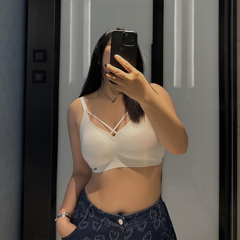 大码女装无痕无钢圈收副乳果冻软