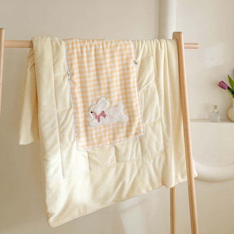 新款简约可爱软萌兔系列高克重加厚家O用保暖亲肤抱枕被,居家布艺,抱枕被,淘宝优惠券,粉丝福利购,淘宝优惠卷