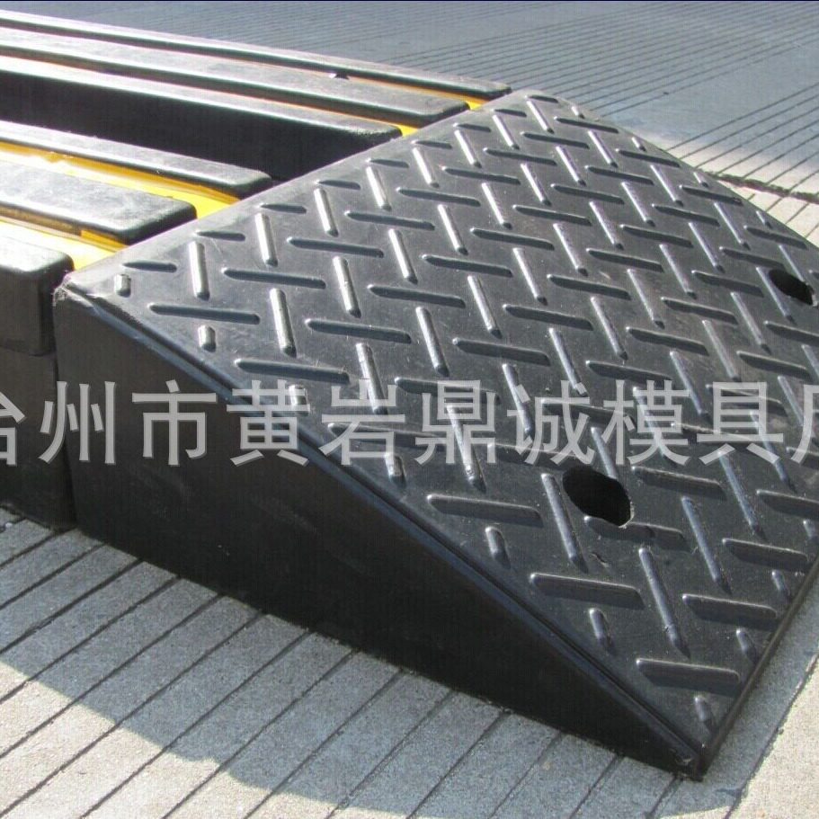 塑料路沿坡模具 路沿石模具橡胶路沿坡模具 橡胶坡道模具橡胶模具