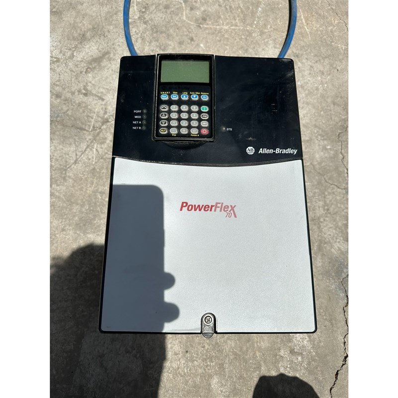 AB70变频器15KW/11KW/20AC030A0实物图包