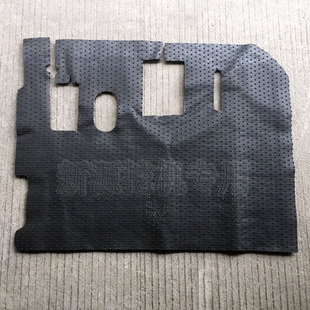 新源65 75轮式挖机沟机钩机 驾驶室脚垫防滑 胶地垫子 原装配件