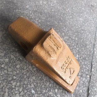 【钻石斗齿】神钢SK200 SK210齿座 4.0斗王 牙王 挖掘机配件 齿根