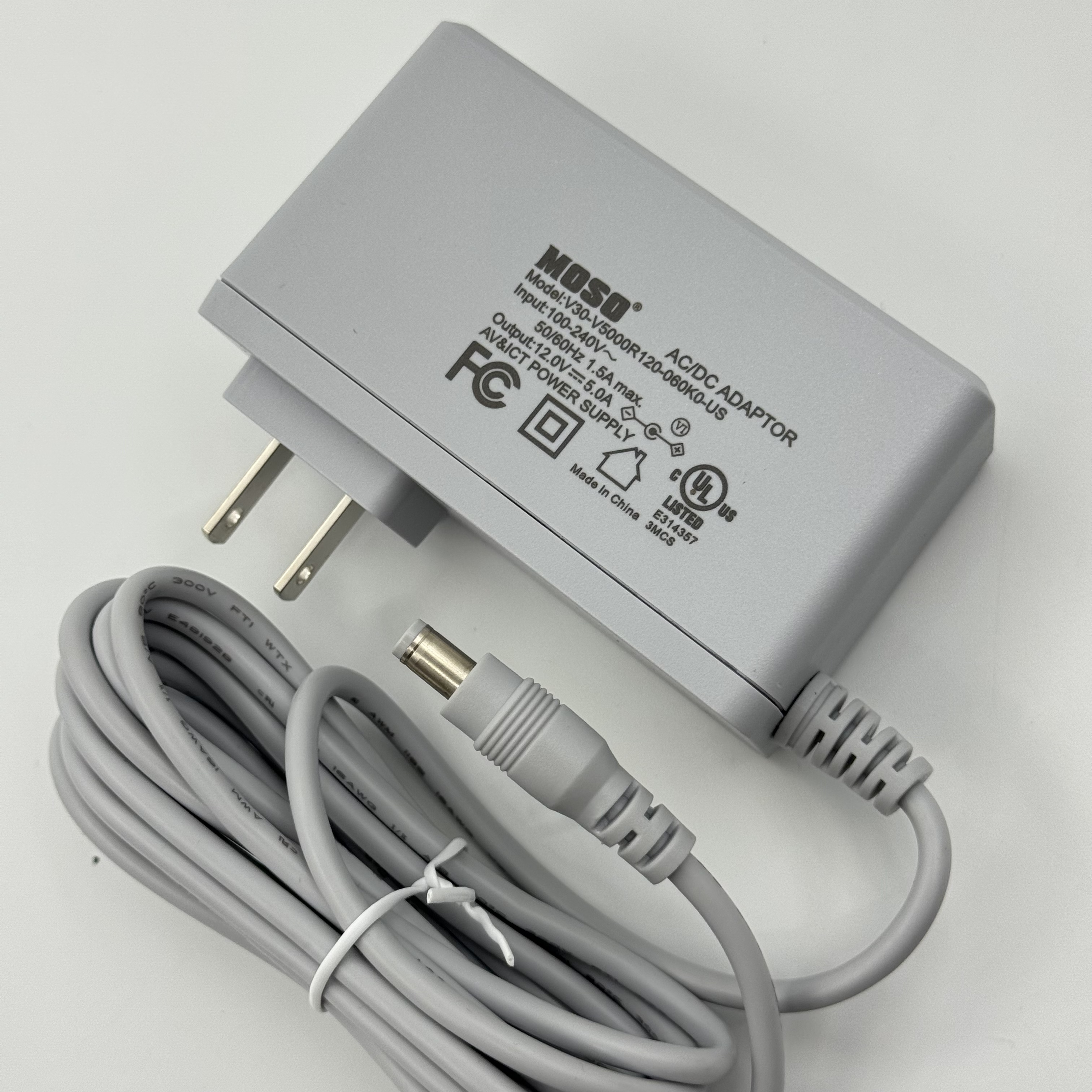 MOS全新60W12V5A电源适配