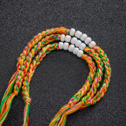 泰国佛牌特色 阿里雅察 红绳 手绳手环