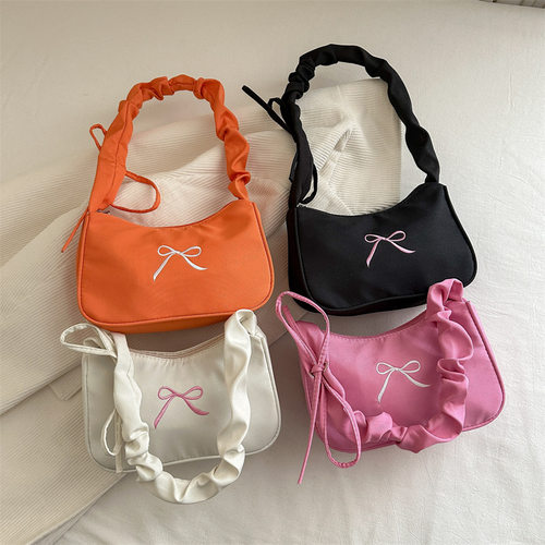 时尚褶皱手提小方包女包2025春新款刺绣蝴蝶结单肩包潮腋下包