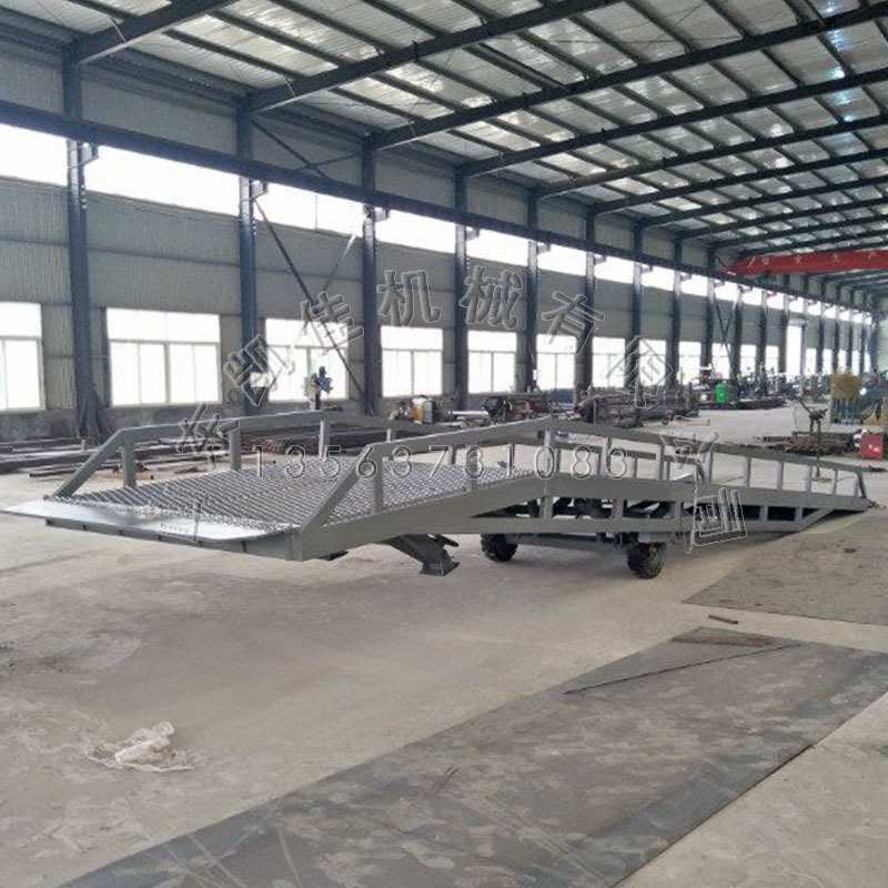 叉车上柜集装箱斜坡 移动式登车桥 仓储物流装卸卸货台登车桥供应