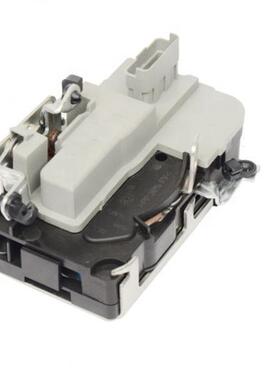 9135.R99136.S79137.E59138.J0适用于标致206中门锁