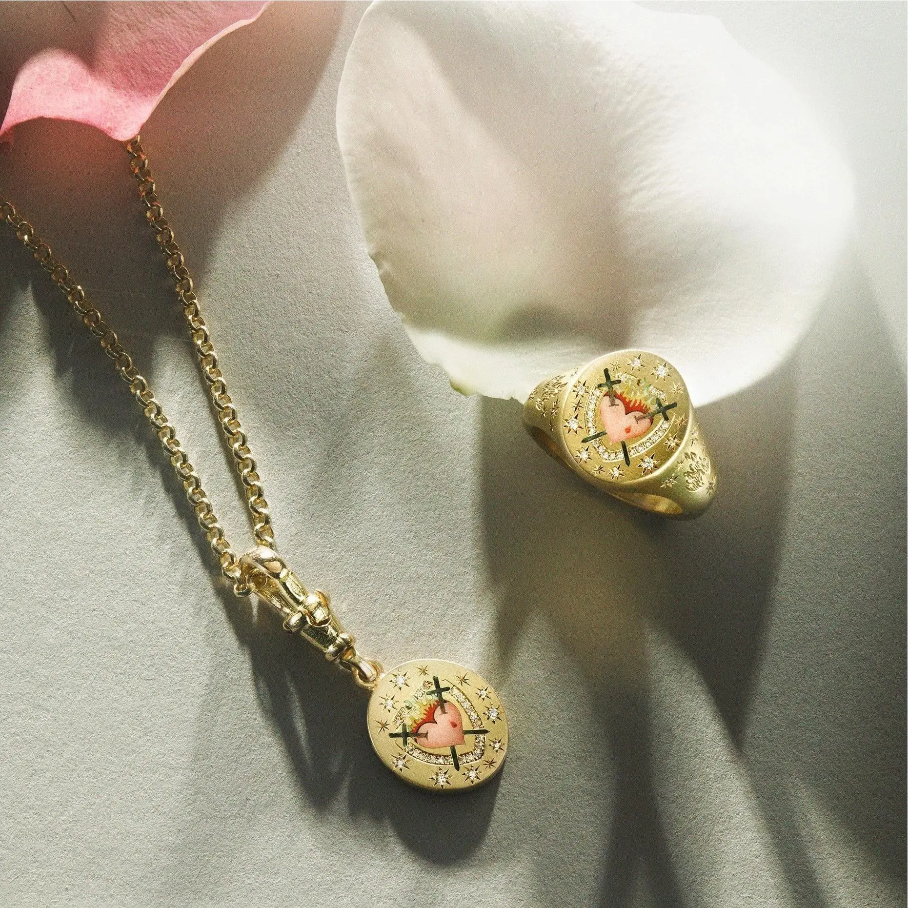 独立站热卖塔罗牌项链女 爱人幸运勇士守卫和平格项链