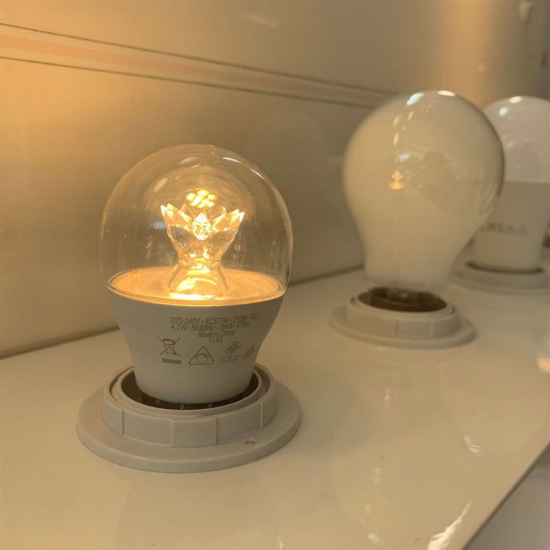 欧司朗OSRAM   4.7W/2700K调光透明灯泡