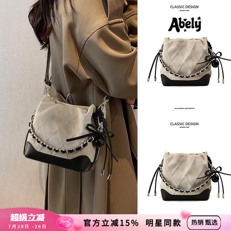 Abely阿贝莉水桶斜挎牛仔包