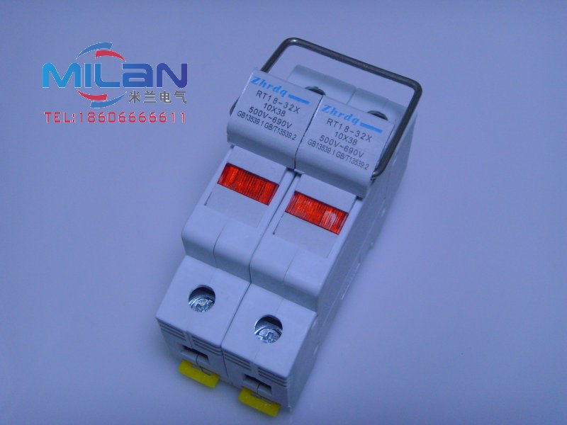 厂价直销 优质 RT18-32X 2P 熔断器底座 10*38 带指示灯 塑料壳