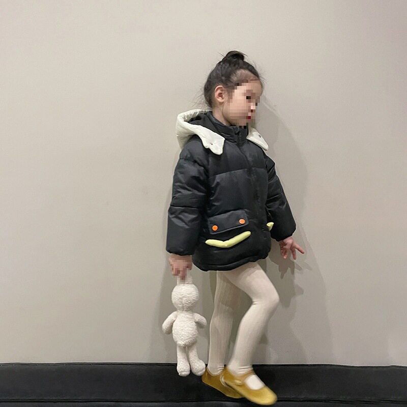 2025新款女童冬装新款洋气羽绒服韩版卡通笑脸撞色加厚保暖连帽短
